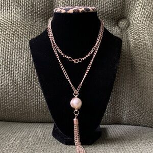 Elegant Rose Gold Necklace with Pearl Pendant